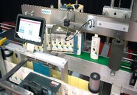 Étiqueteuses pour l’Industrie Chimique - pose d'étiquettes pré imprimées